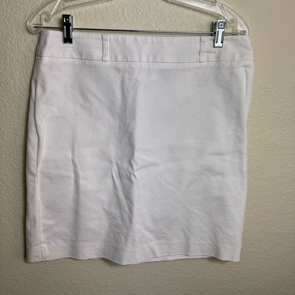 Larry Levine Women's Skirt Size 10 Stretch‎ Mini Back Zip Back Slit - Picture 1 of 5